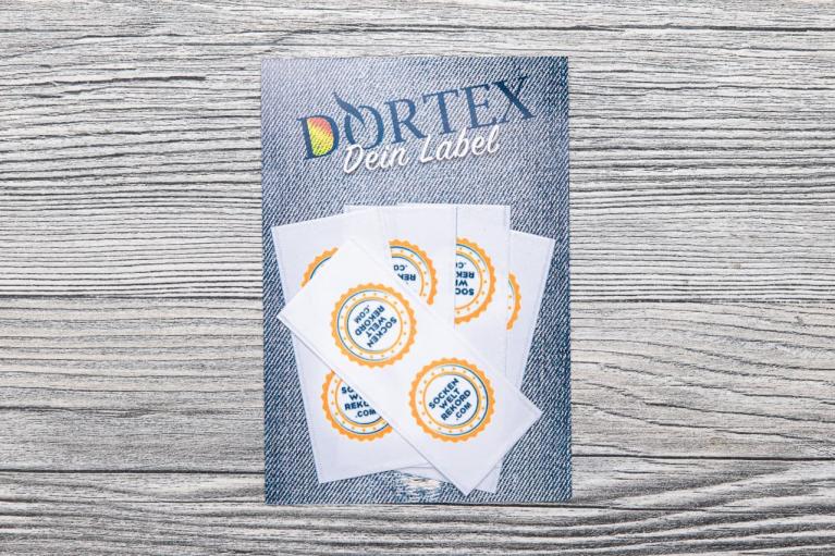 Charity Satinlabel zum Sockenweltrekord (Artikel-Nr. 8805)